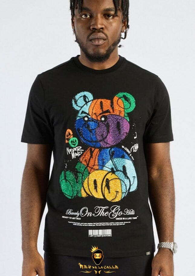 Camiseta Left Point Negra Pedrería Brillante Oso Colorido